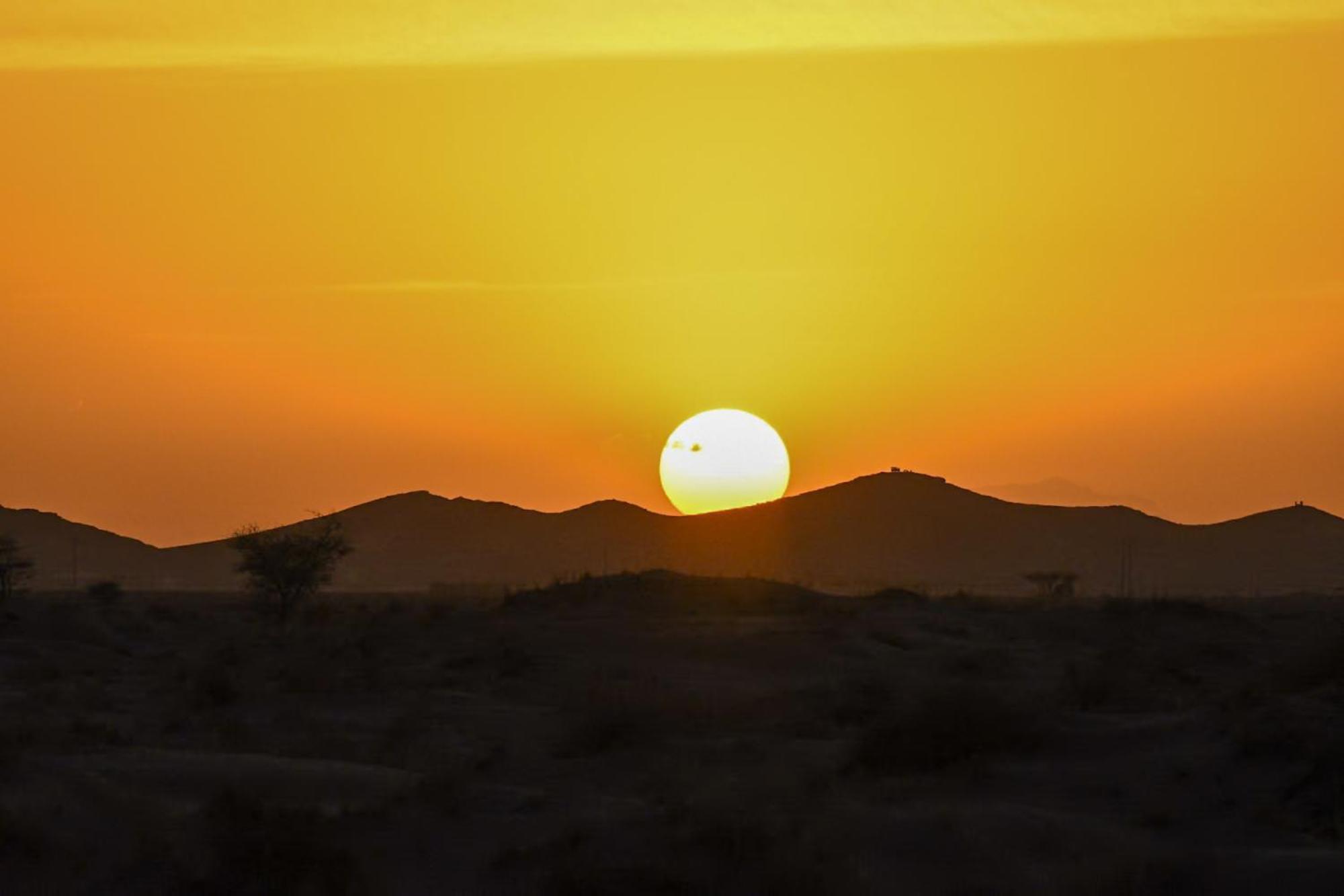 Nomad Luxury Camp Hotel Merzouga Bagian luar foto